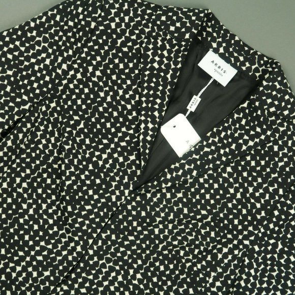 Akris Punto Jackets & Blazers - Akris Punto Cream Black Cardigan Jacket